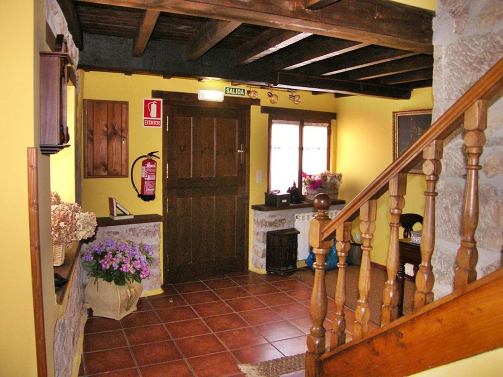 Apartamentos Rurales La Candaliega Cangas de Onis Luaran gambar